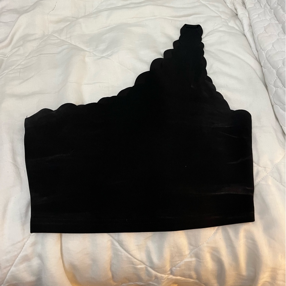 Off the shoulder tank!